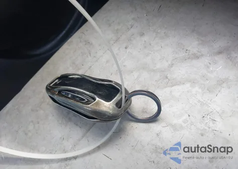 2013 Tesla Model S z USA, uszkodzony, nr VIN 5YJSA1DNXDFP06014